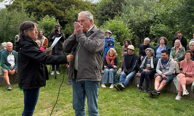Afbeelding van De 'koekoek' van Ad wint het NK vogelfluiten 2025