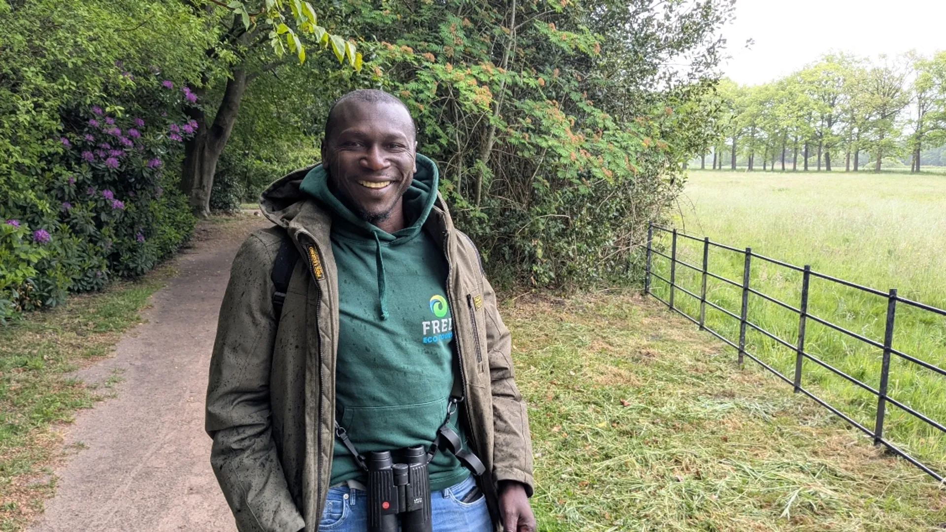 Afbeelding van Vogels kijken met Surinaamse top-vogelgids Fred Pansa