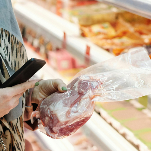 Afbeelding van Wakker Dier: daling in aantal supermarktaanbiedingen op vlees