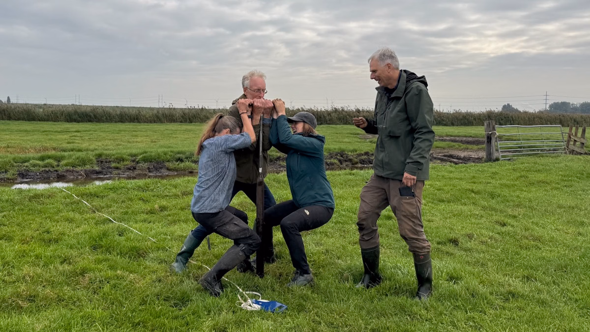 VU researchers measure soil resistance to protect peat meadows