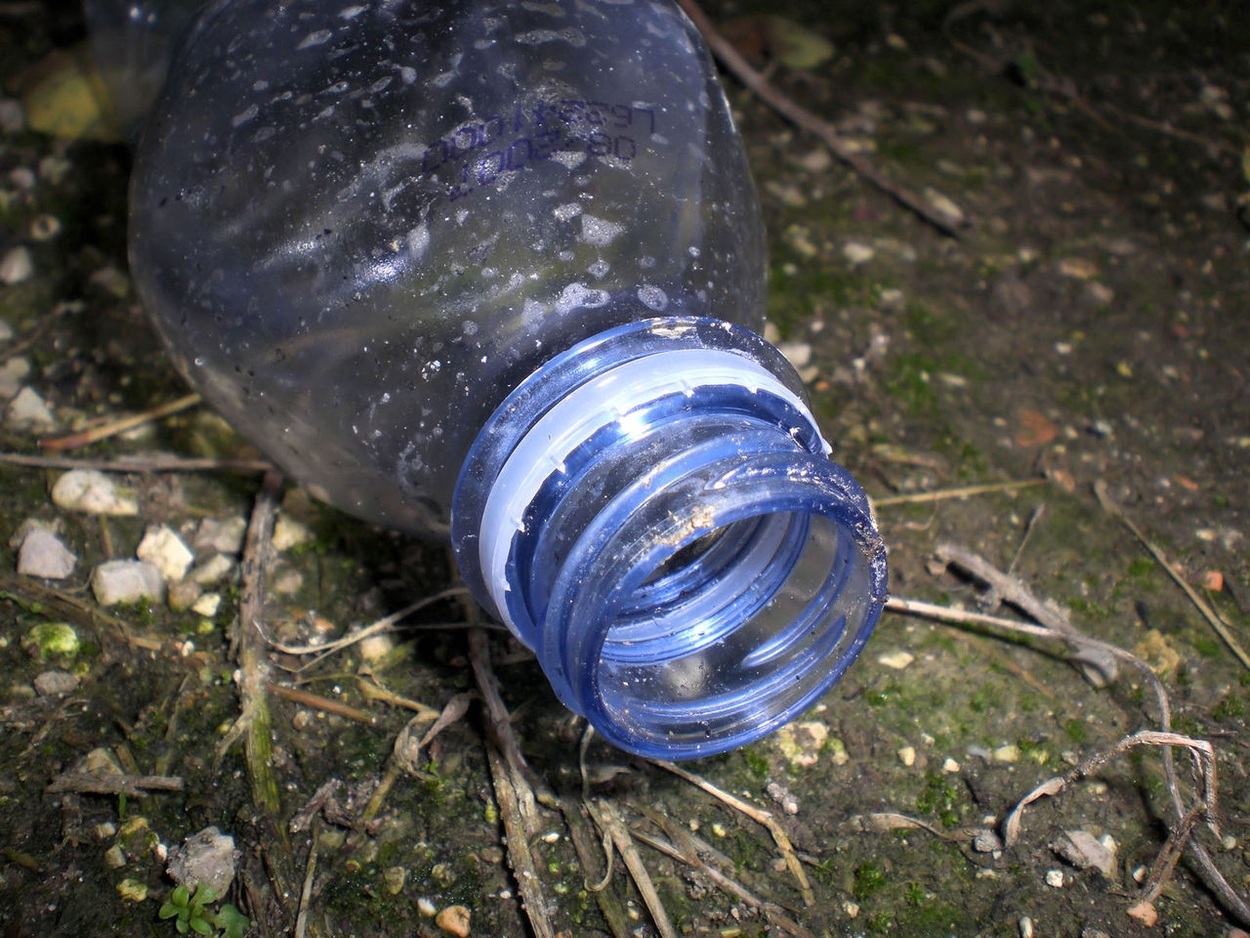 statiegeld plastic flesje afval
