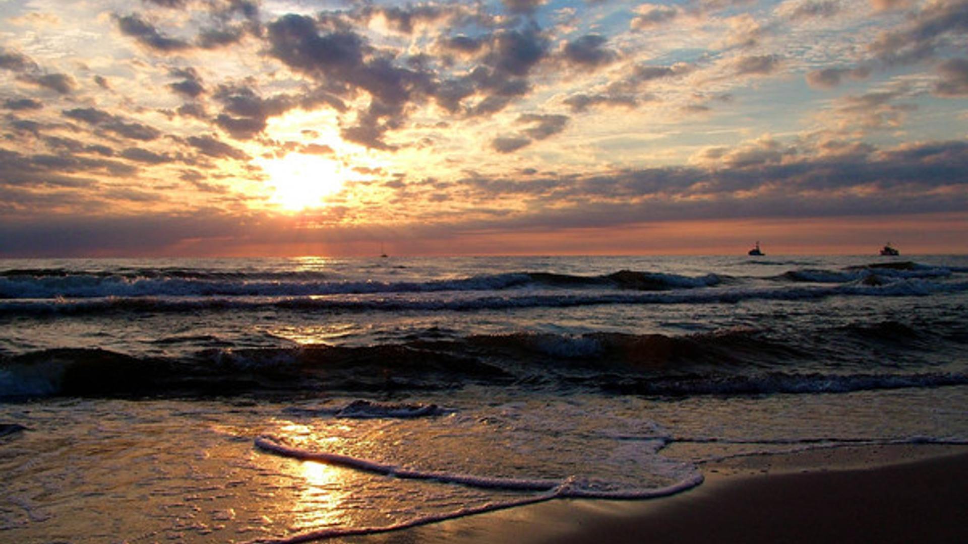 sunset-on-baltic-1406408.jpg