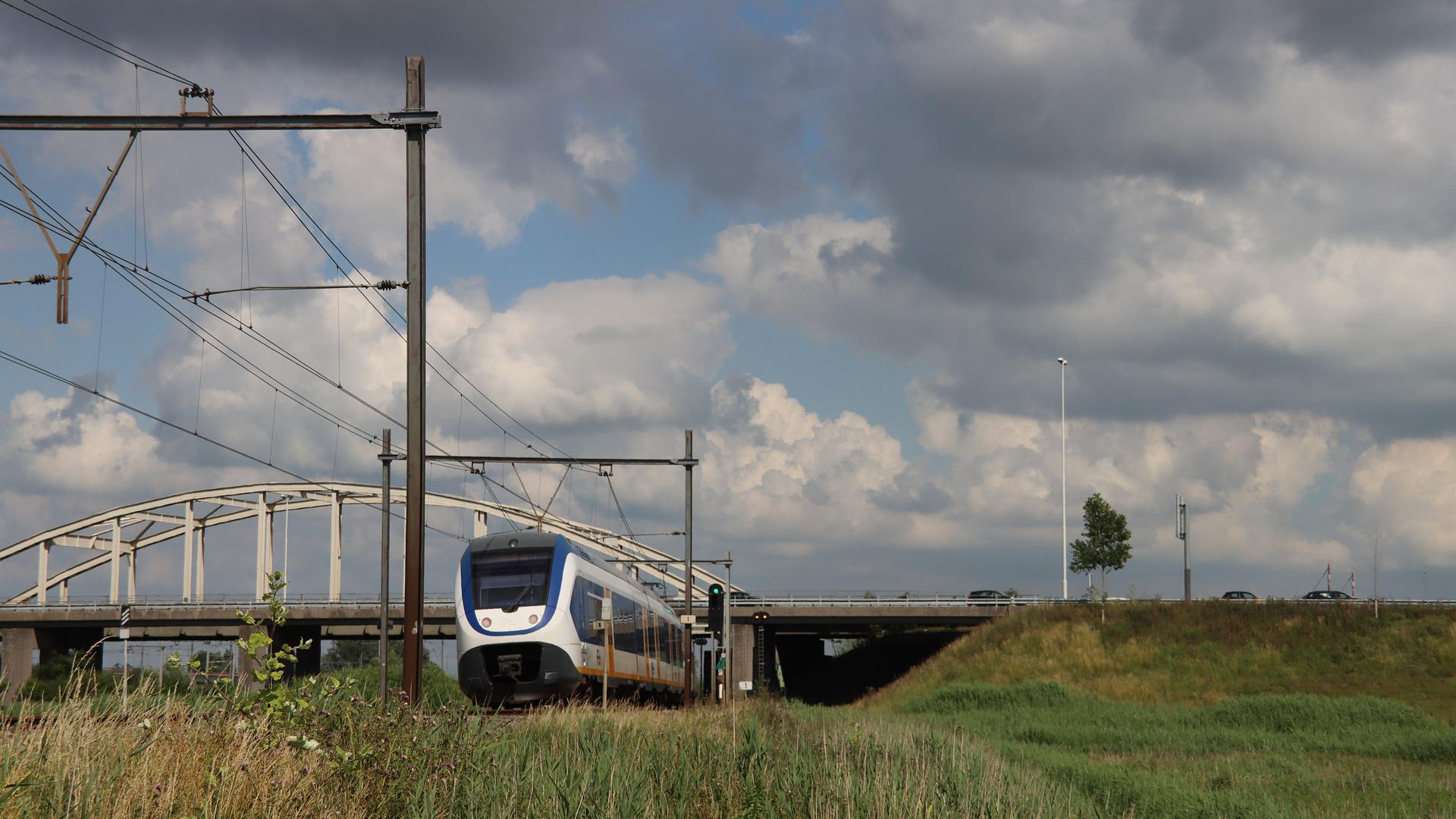 train-g79971f477_1920 trein