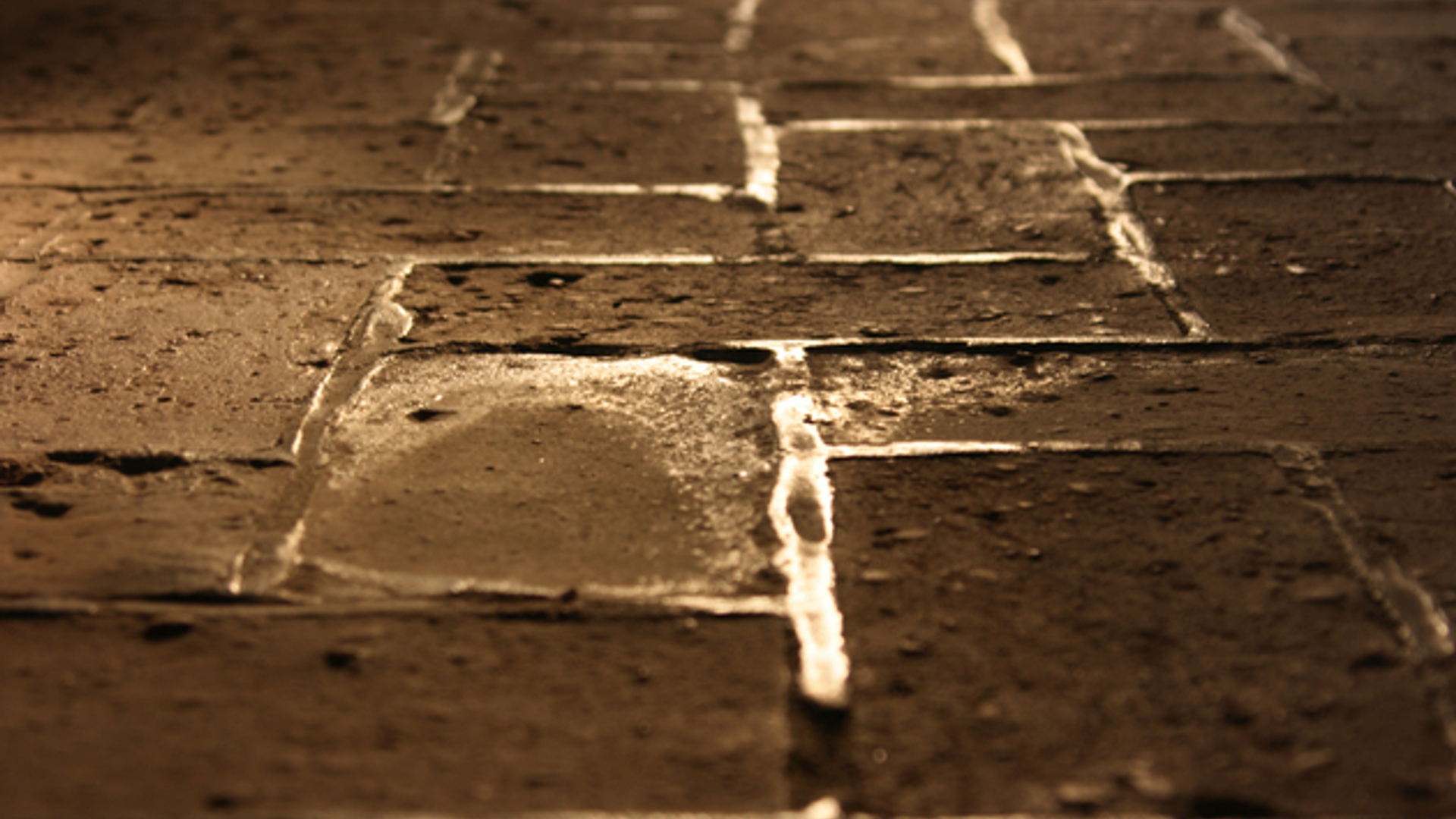 bricks-1180544.jpg