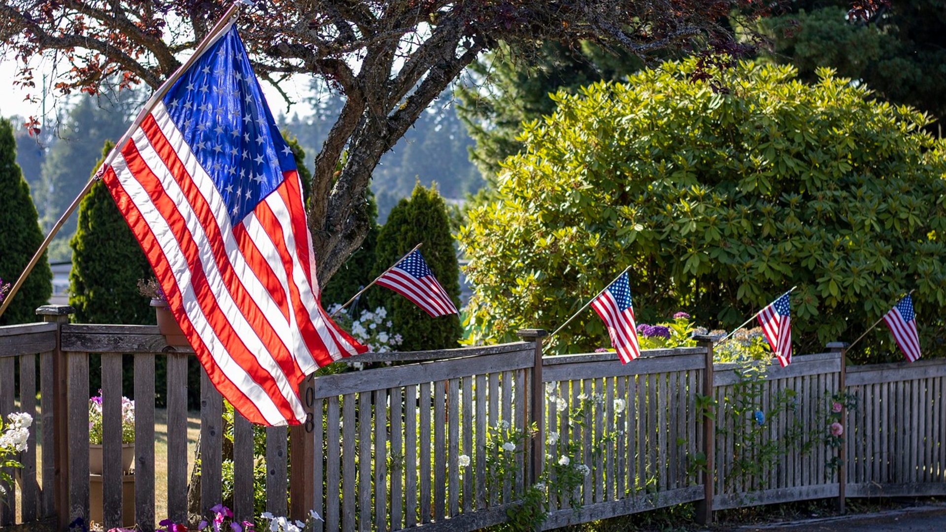 american-flags-6389963_1280