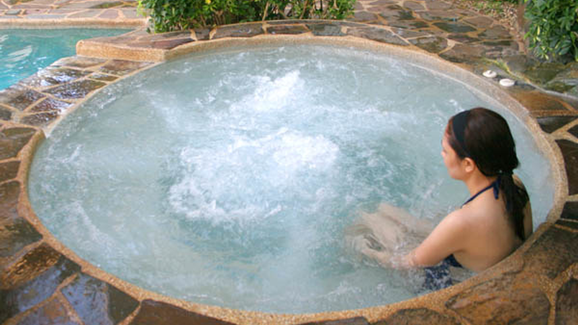 jacuzzi.jpg