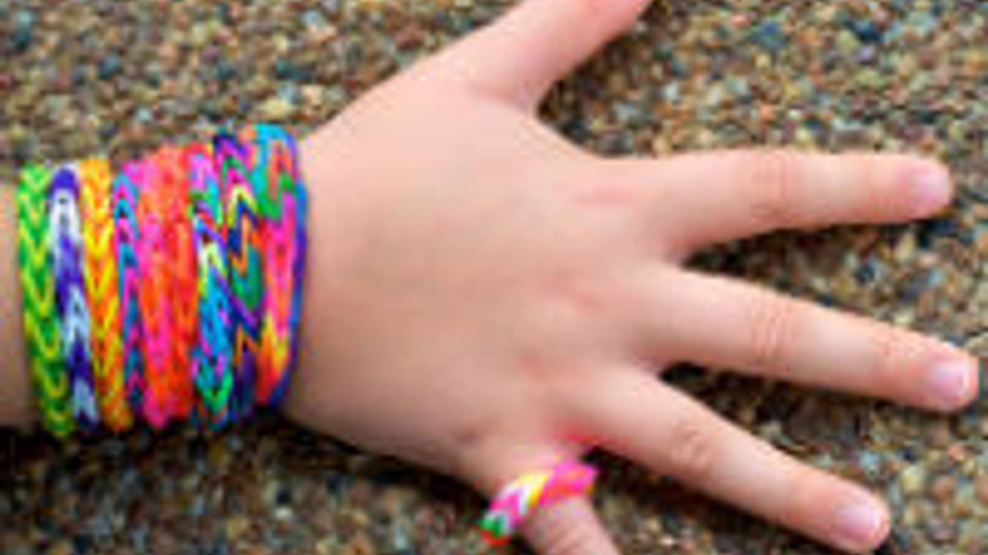 19082014_Loom__Armbandjes_MilieuCentraal.jpg
