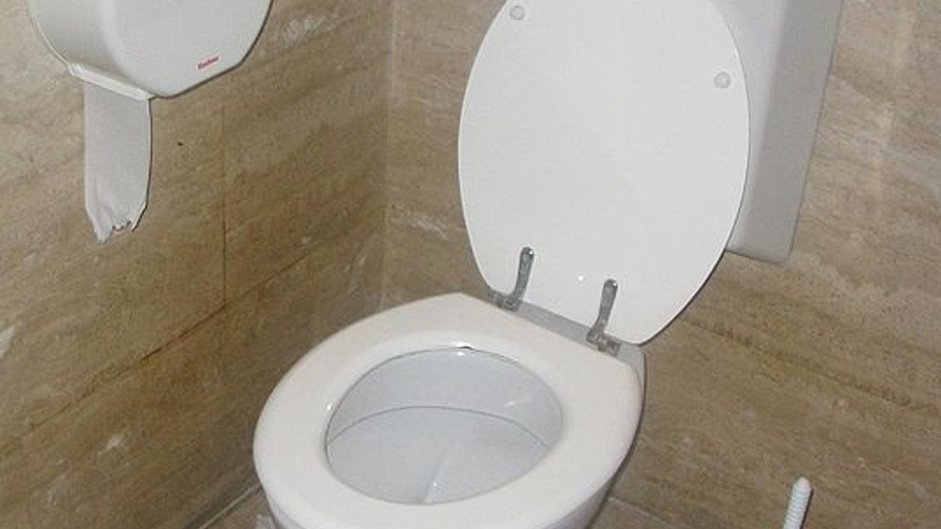 Toilet_01.jpg