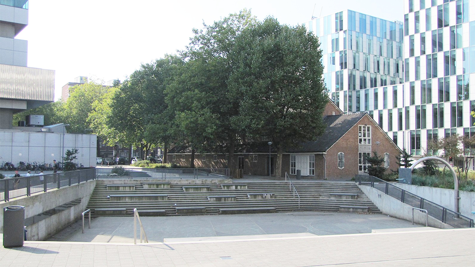 Benthemplein in Rotterdam-Noord, een waterplein