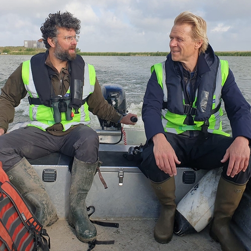 Hoe gaat het vijf jaar na de aanleg met de Marker Wadden? | Vroege Vogels TV