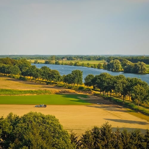 Afbeelding van 300.000 kilo afval opgeruimd langs de Maas