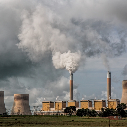Milieudefensie richt pijlen op accountants van grote vervuilers