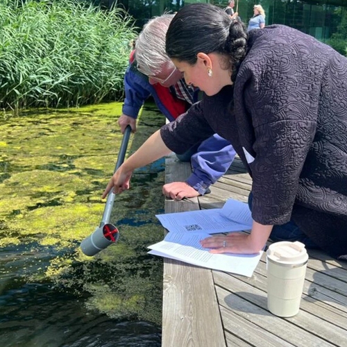 Afbeelding van Burgerwetenschappers gaan jaar lang waterkwaliteit meten