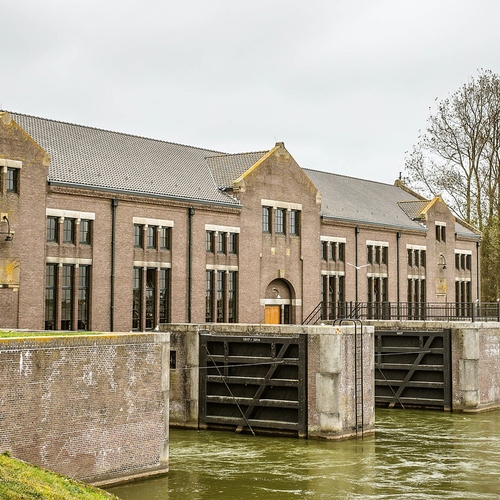 Woudagemaal opnieuw open om wateroverlast te voorkomen in Friesland