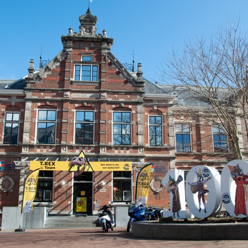 Natuurmuseum Fryslân blaast 100 kaarsjes uit