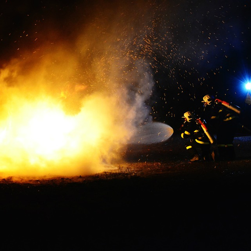 Brandweer gebruikt giftig blusschuim