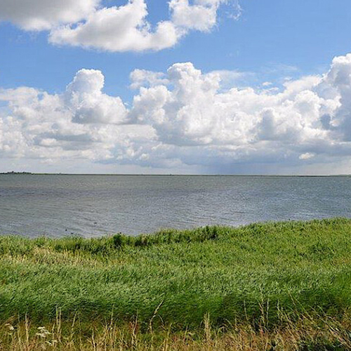 ‘Drijvende zonnepanelen IJsselmeer geen goed plan’