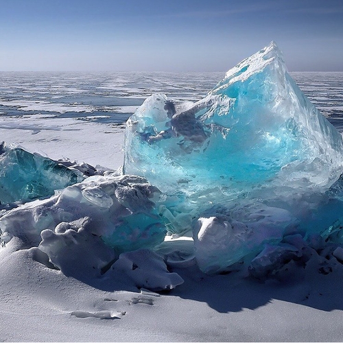 Enorme ijsberg afgebroken op Antarctica