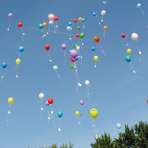 Ballonnen oplaten is passé: 80% van de gemeenten verbiedt of ontmoedigt het
