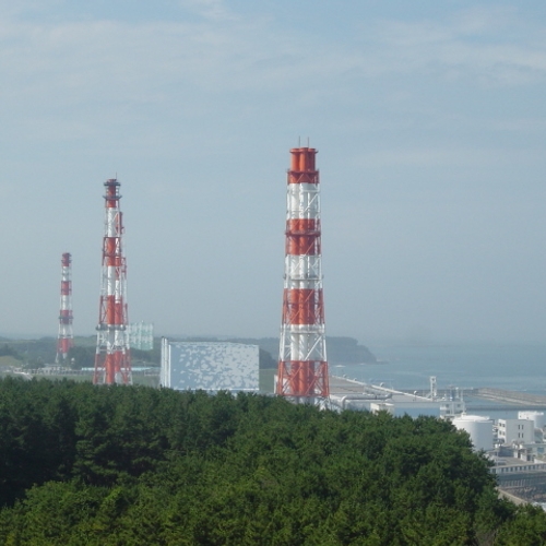 Japan start met lozen afvalwater kerncentrale Fukushima