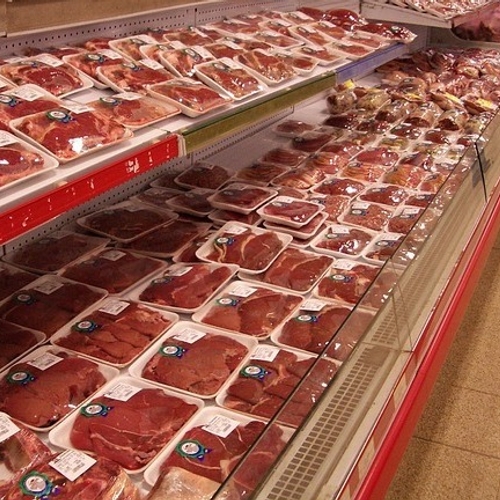 Aantal vleesaanbiedingen daalt met 6 procent
